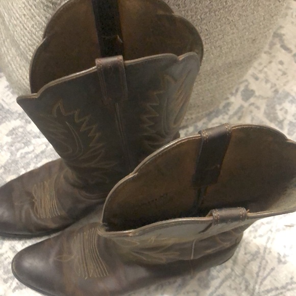 Ariat Boots - Picture 4 of 6
